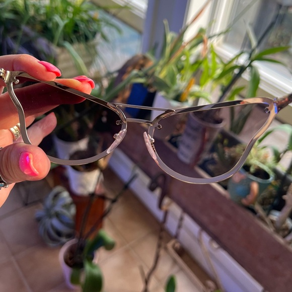 Prada PR74VS Butterfly shaped Sunglasses - Picture 3 of 11